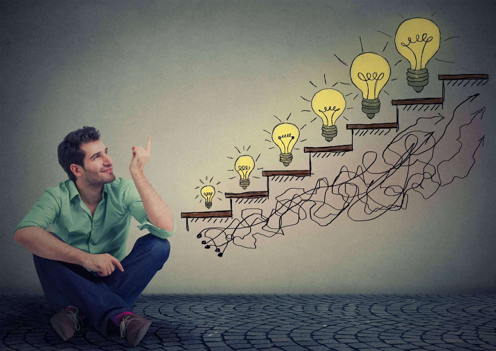 ¿Cuáles son los beneficios de contar con asesoría online especializada en emprendedores digitales y freelancers?