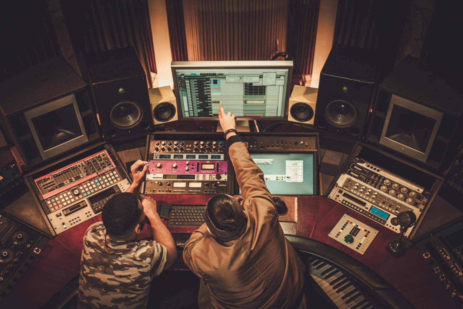 Formarse con el Diplomado en Ingeniería de Audio de ACAD Arts