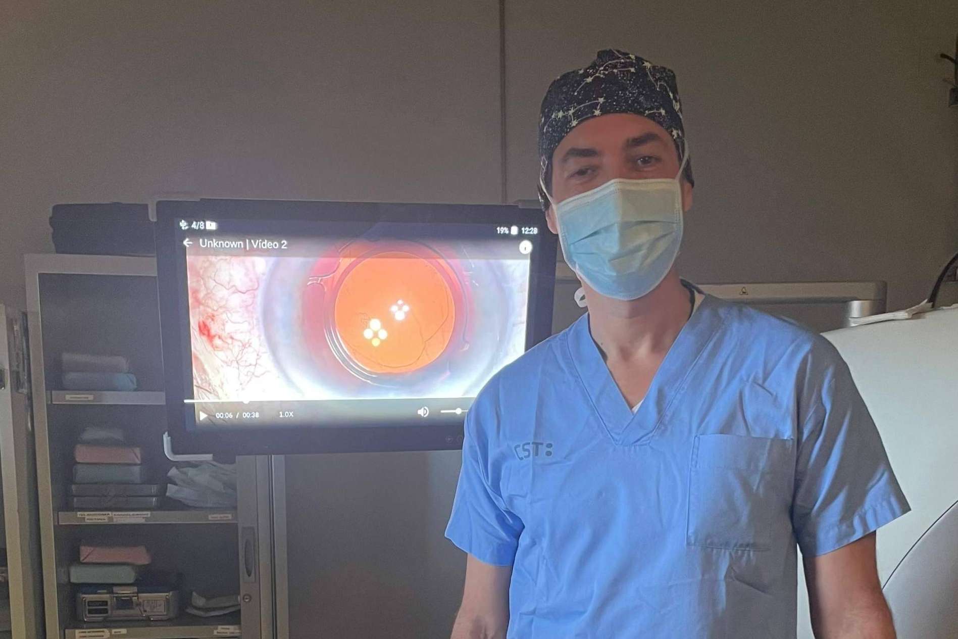 Revolución en la cirugía de presbicia con IA, Dr Jorge Pradas Chacón, Clinica Visionlaser