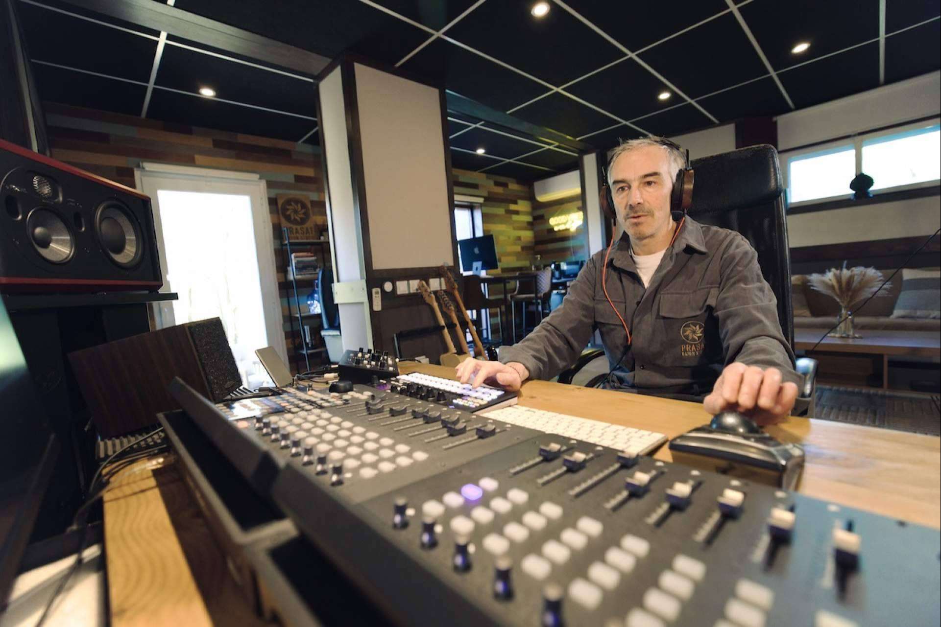 Prasat Bayon Studio; Un refugio creativo para singer-songwriters del siglo XXI