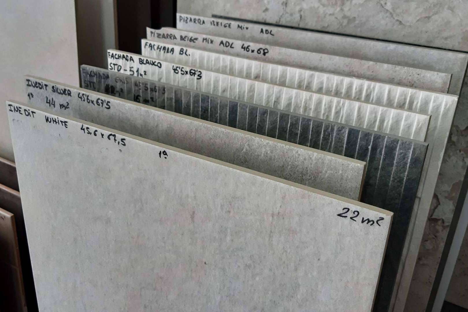 Ahorra en la reforma cerámica gracias a los lotes Outle de Azulejos Multimarca de Artegres