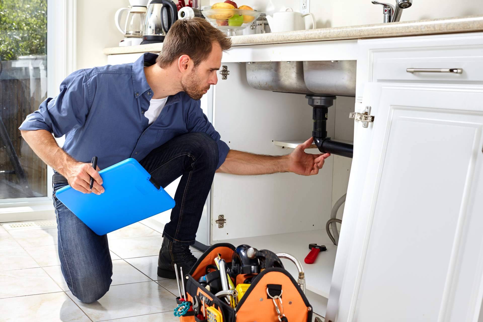 El servicio con fontaneros de confianza en Benalmádena y Torremolinos que ofrece Reparaciones González