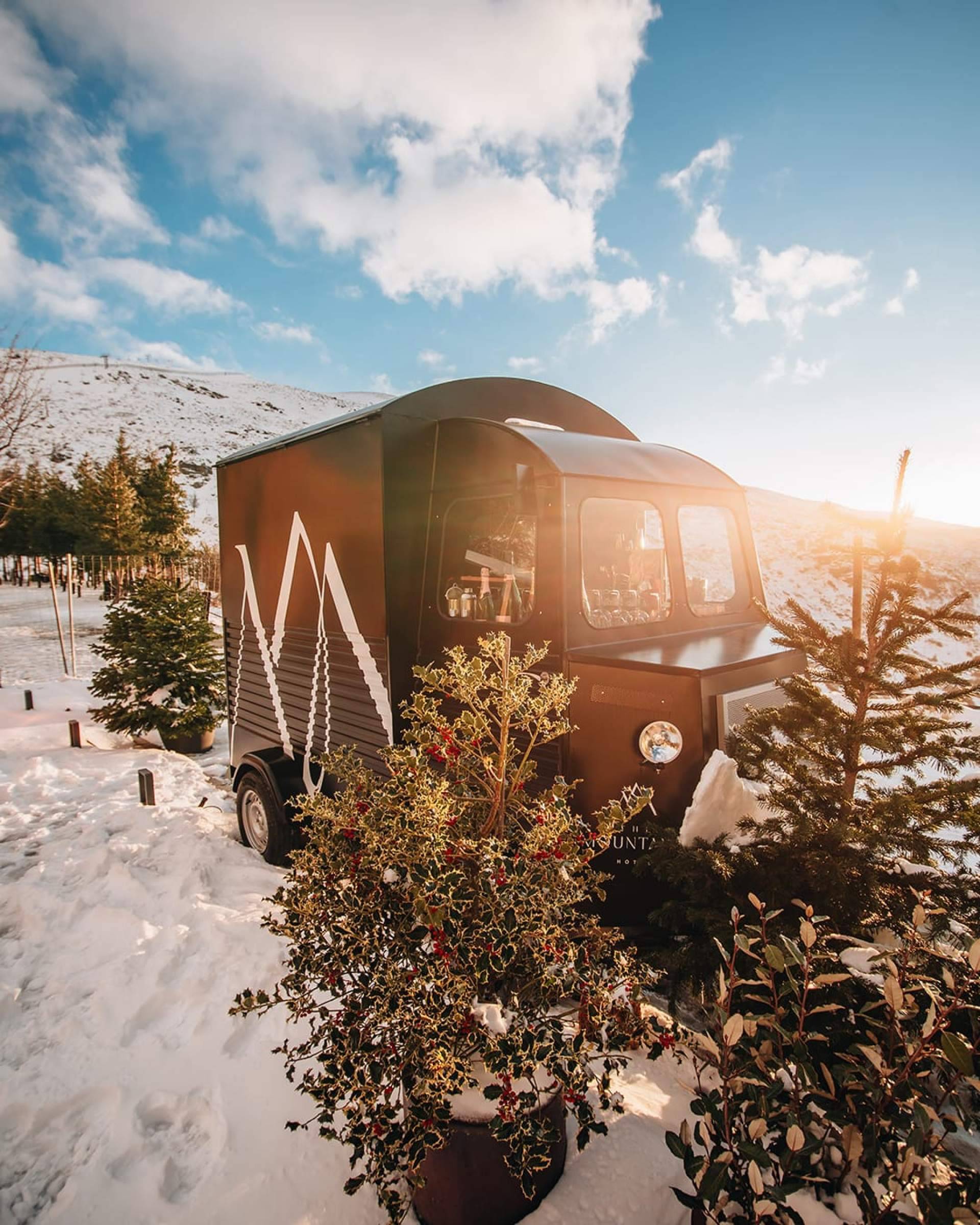 The Mountains Hotel; Moda, lujo y lifestyle se dan cita en el nuevo icono de Sierra Nevada