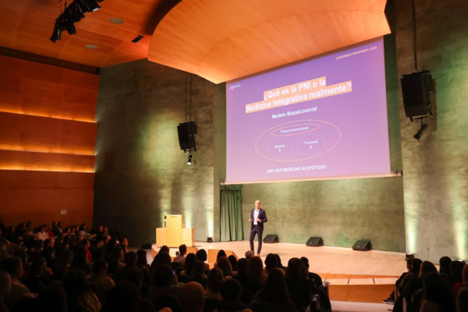 Celebrado el IV Congreso Regenera con aforo completo en dos jornadas dedicadas a la salud integrativa