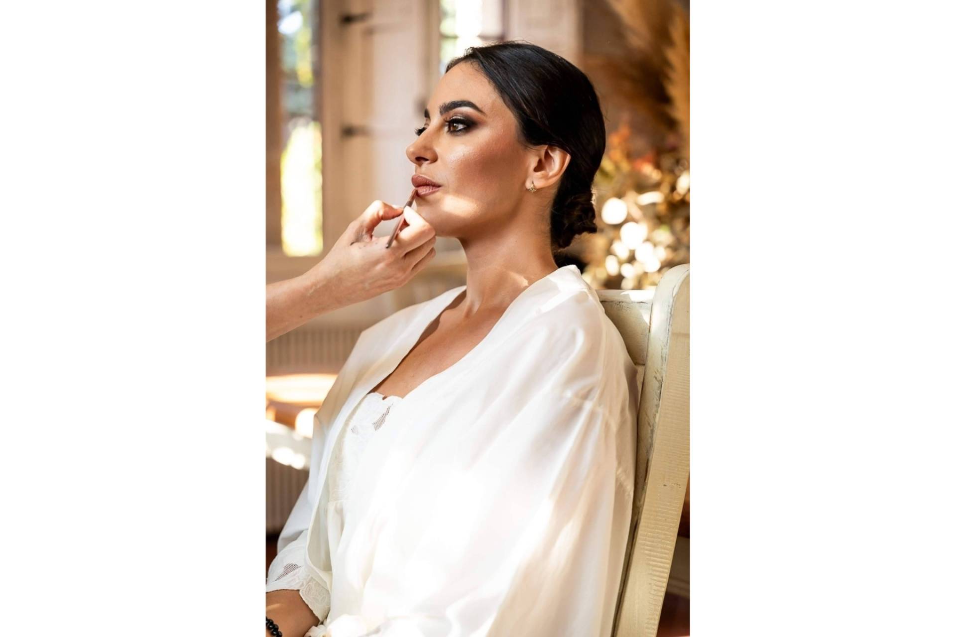 El maquillaje nupcial como experiencia artesanal; acompañamiento, personalización y confianza en el gran día