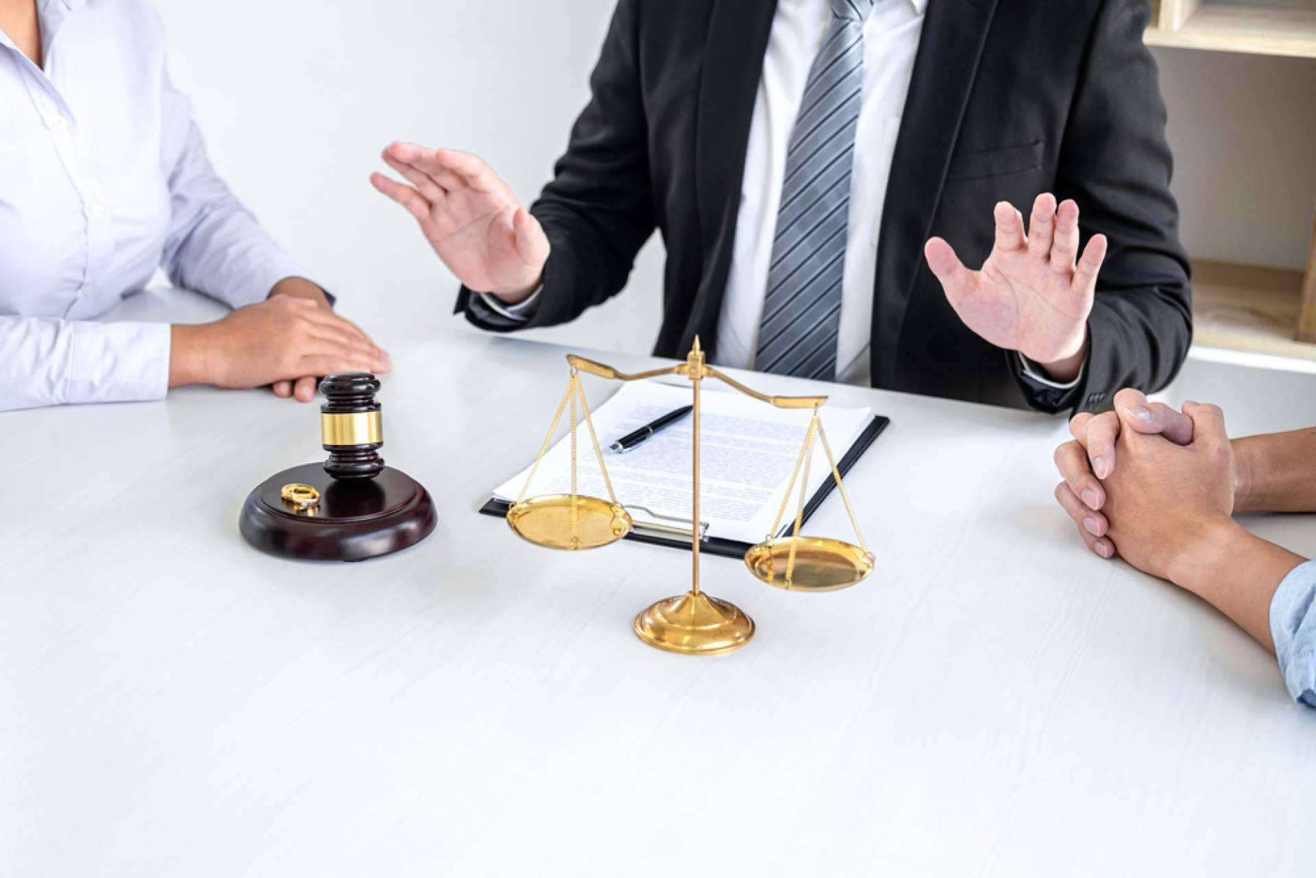 Bueno Salinero Abogados destaca el valor del consenso en procesos de divorcio y familia