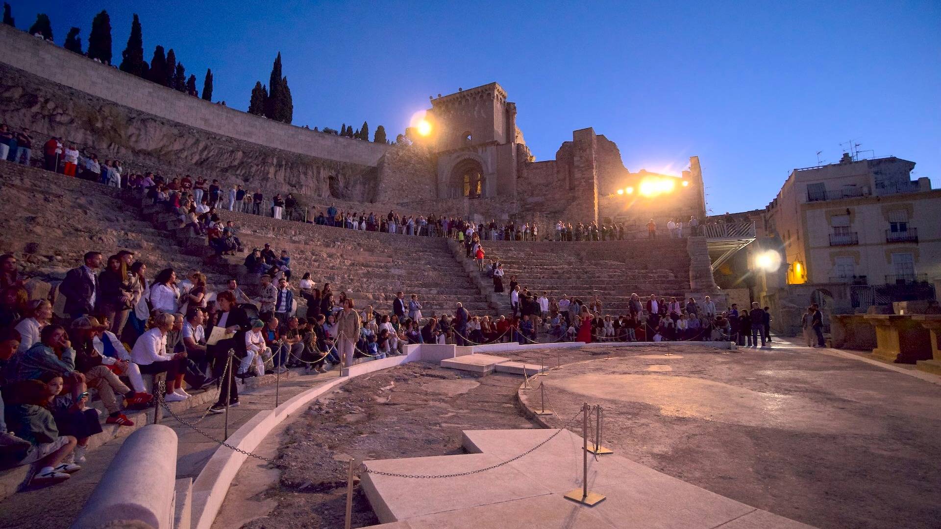 Cartagena con niños, la aventura en familia entre murallas, barcos  y castillos de Puerto de Culturas