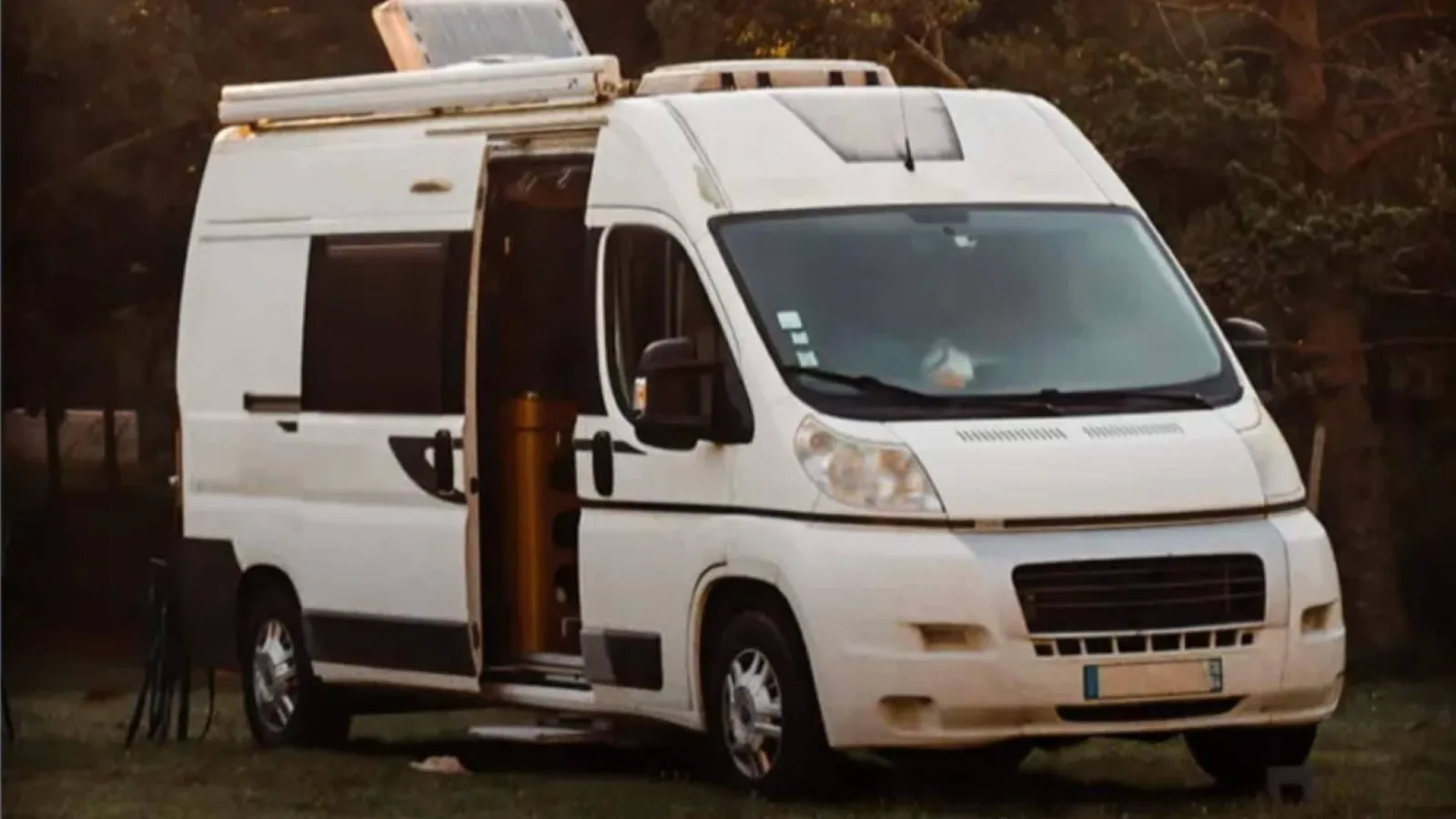 PAJ GPS lanza SOLAR Finder 4G, el localizador GPS solar para caravanas