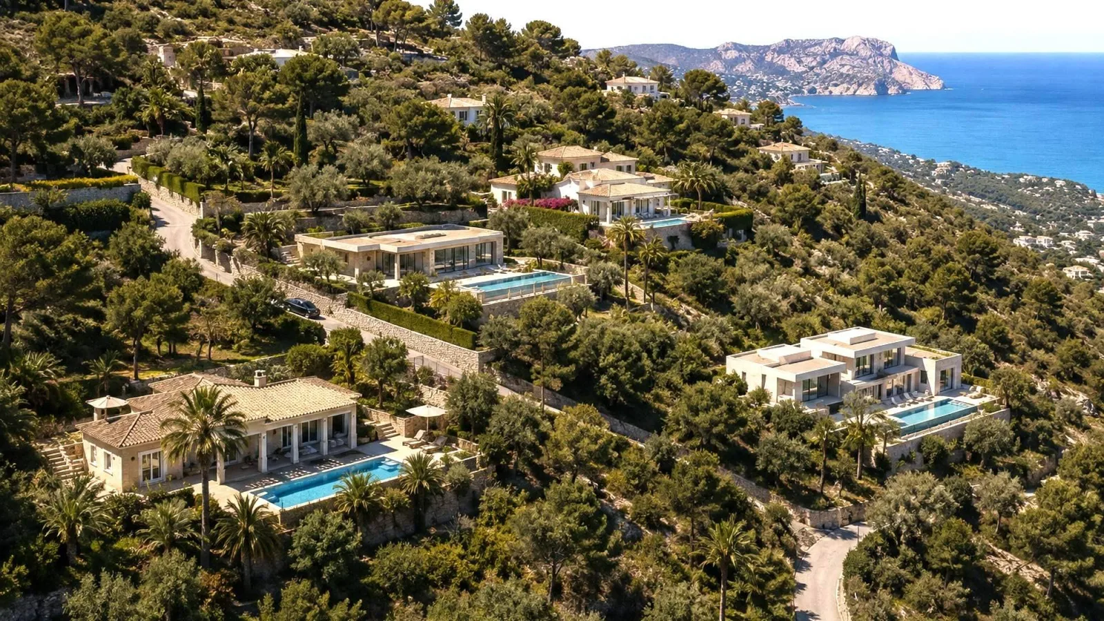 Auge de la arquitectura a medida en Dénia y Jávea; cada  proyecto responde a su propio terreno